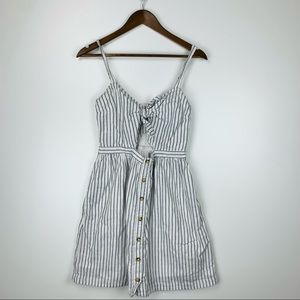Abercrombie & Fitch Women’s Striped Dress Medium Tall MT Front Knot Cut Out